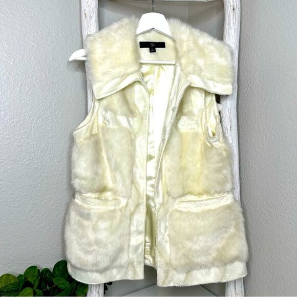 VF Faux Fur Vest Cream‎ Sleeveless Collared Pockets Women's Size XS - Picture 1 of 7
